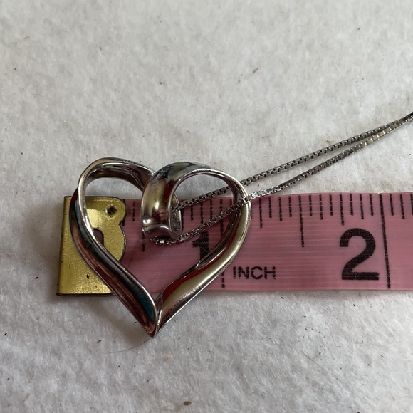 Vintage Sterling open heart on a vintage sterling 16” chain with 1.5” extendor - Picture 10 of 11